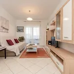 Valter Apartman *